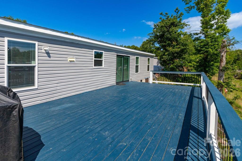 84 Hazelwood Road — Asheville