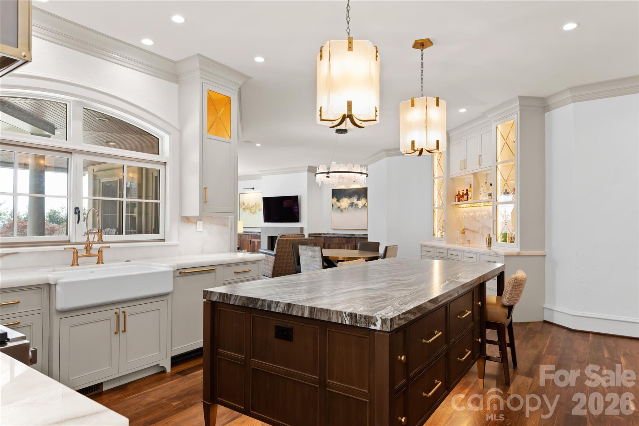 316 S Braeside Court — Asheville