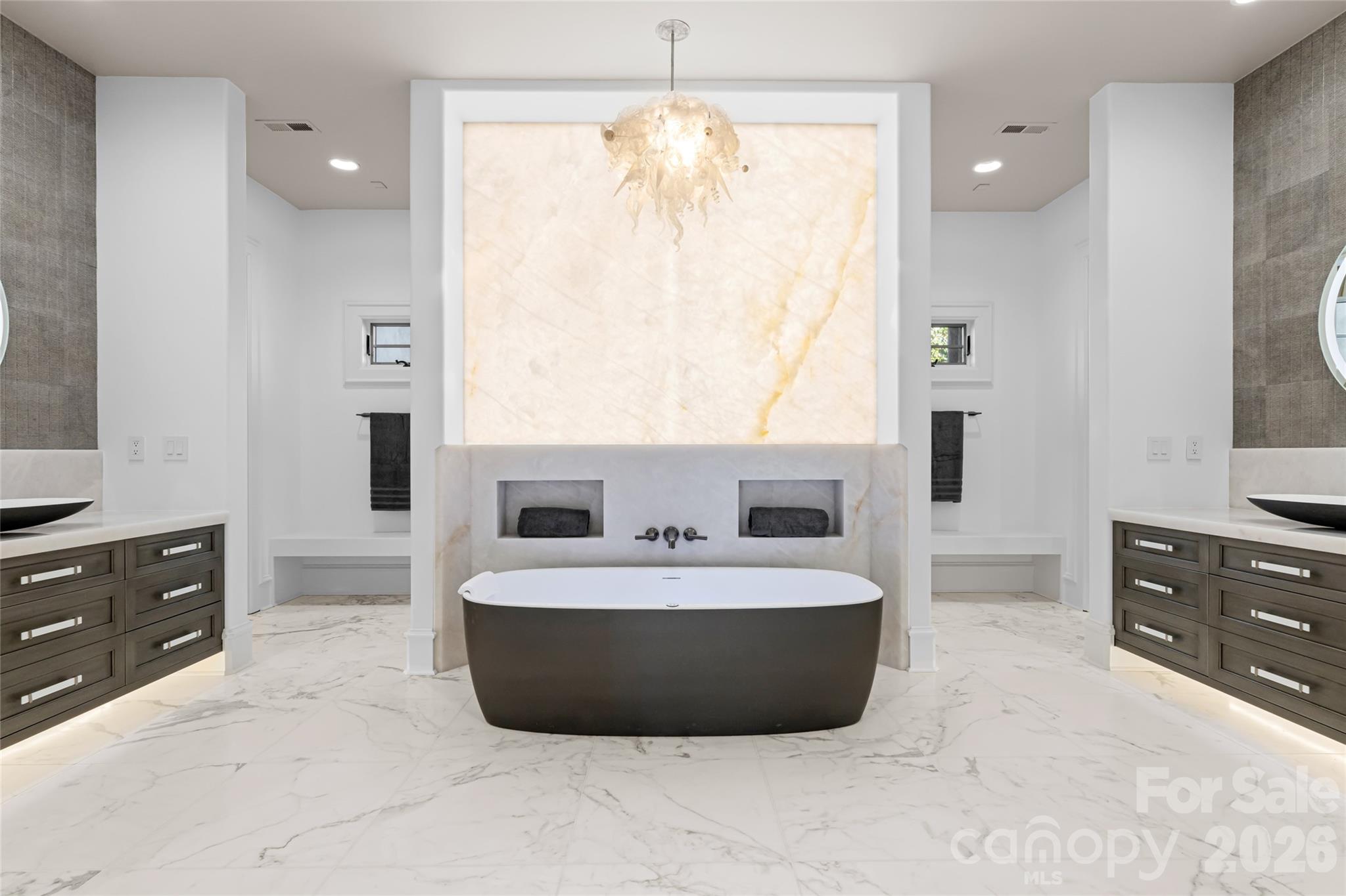 316 S Braeside Court — Asheville