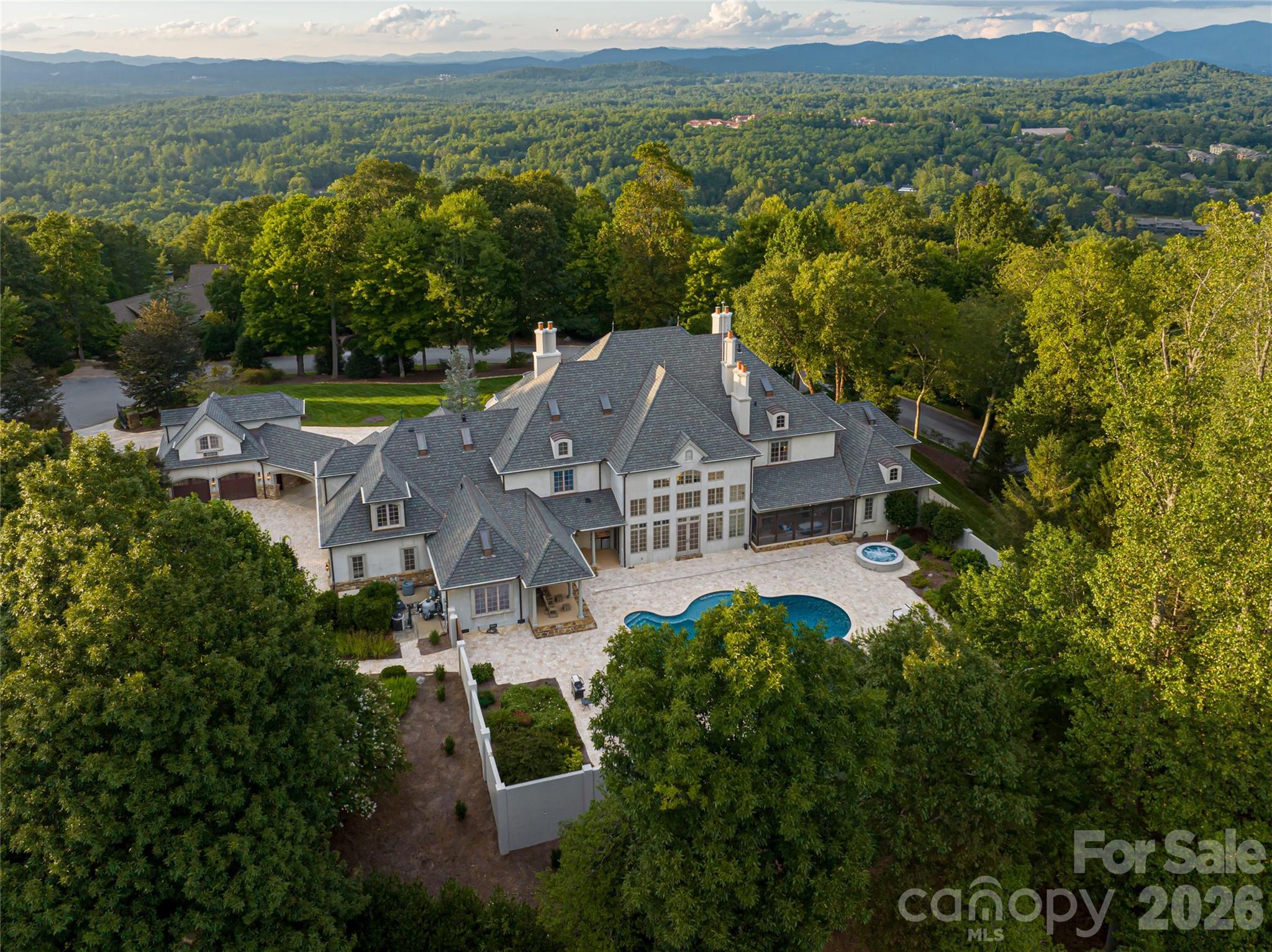 316 S Braeside Court — Asheville