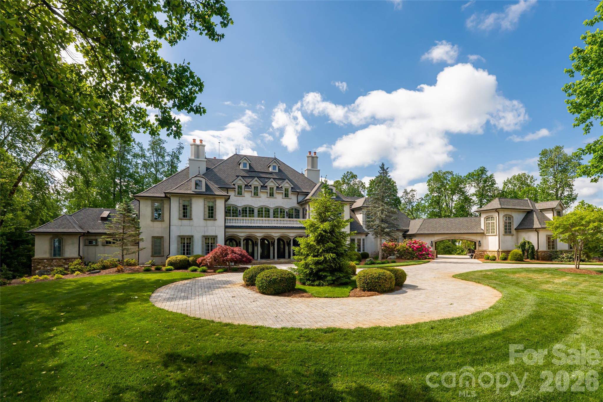 316 S Braeside Court — Asheville