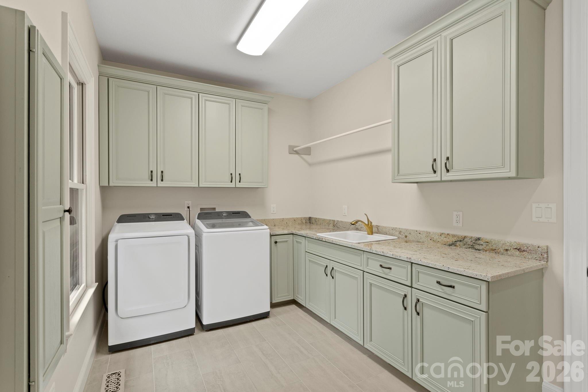 301 Winding Meadows Drive — Flat Rock