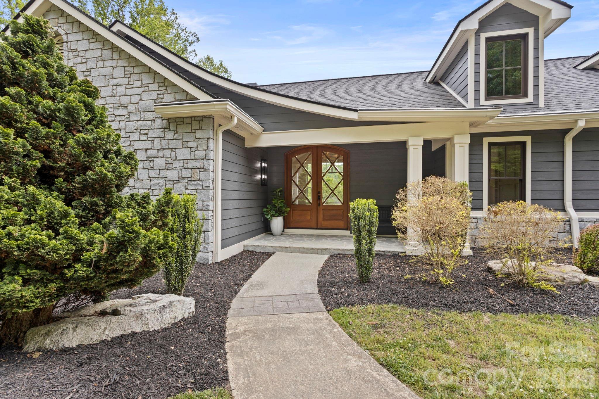 301 Winding Meadows Drive — Flat Rock