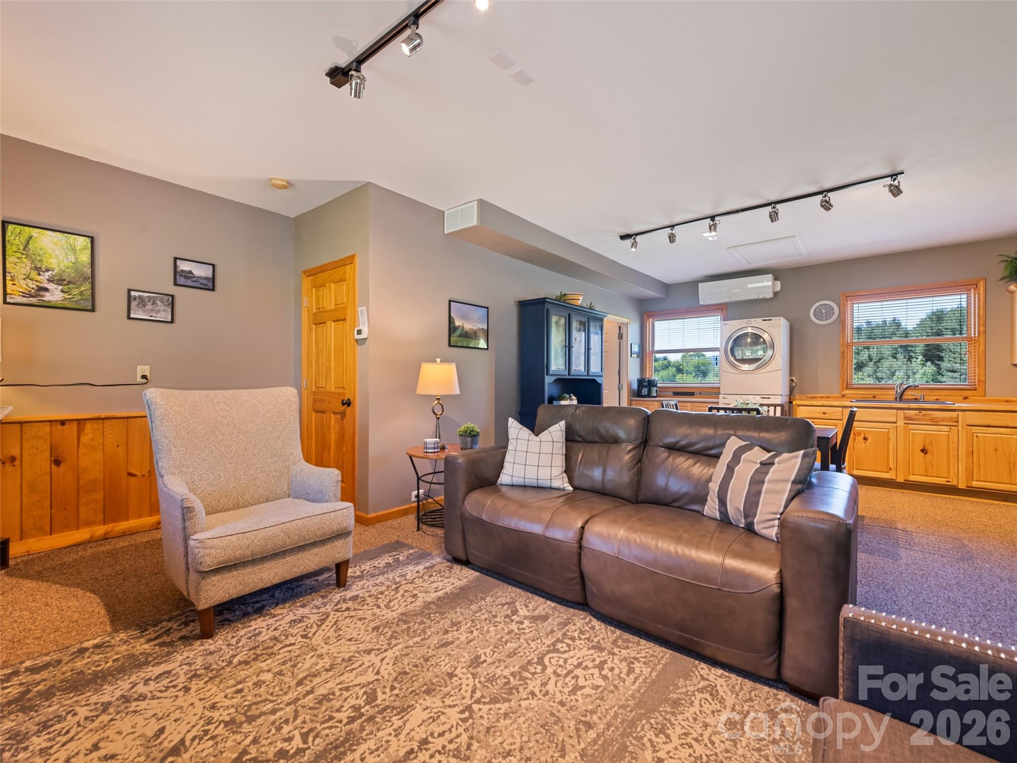 265 Cansadie Top Road — Waynesville