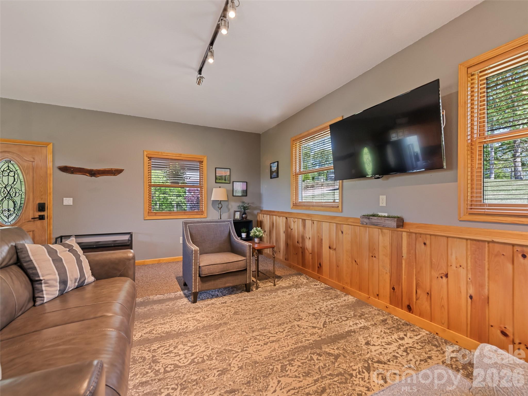 265 Cansadie Top Road — Waynesville