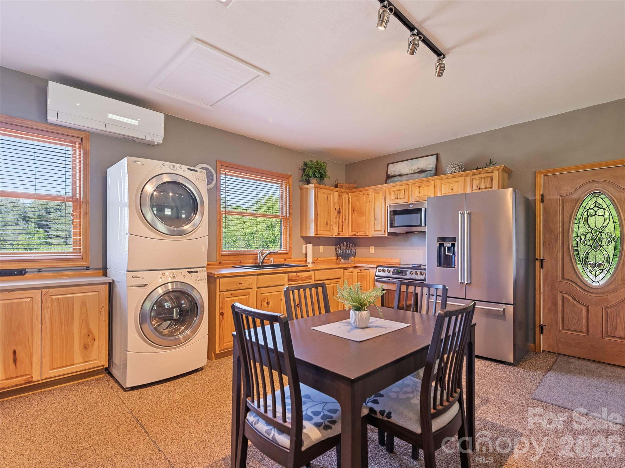 265 Cansadie Top Road — Waynesville