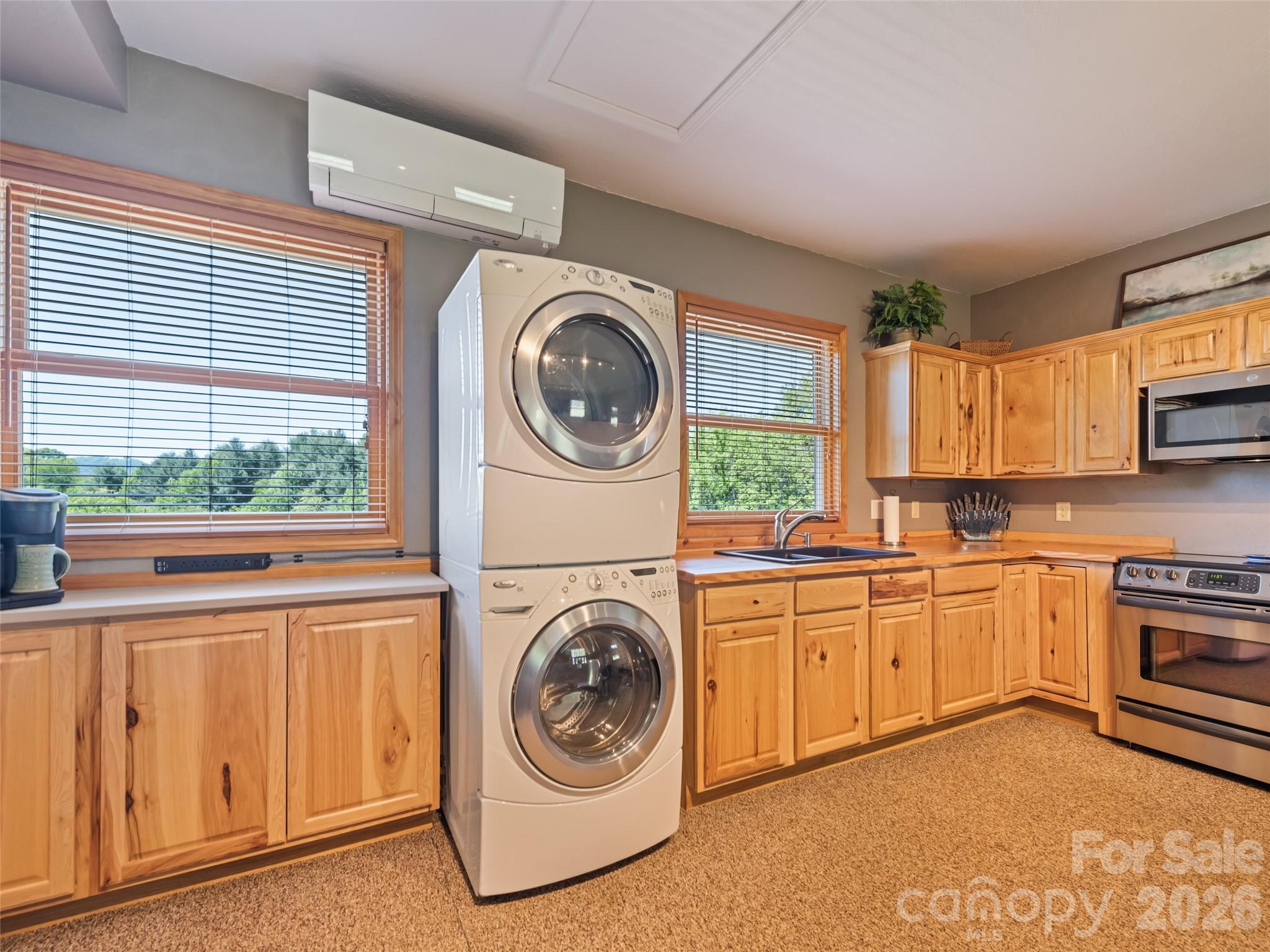265 Cansadie Top Road — Waynesville