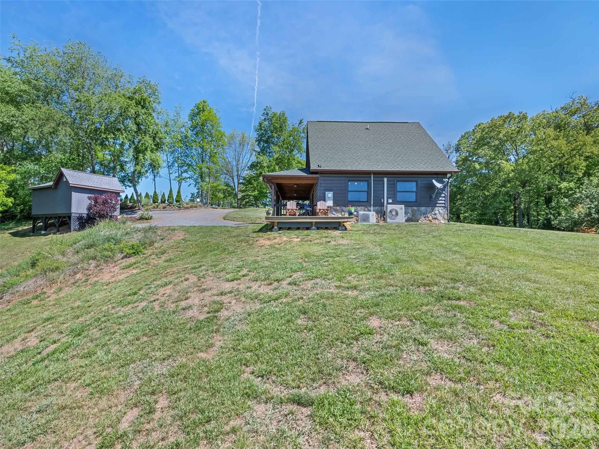 265 Cansadie Top Road — Waynesville