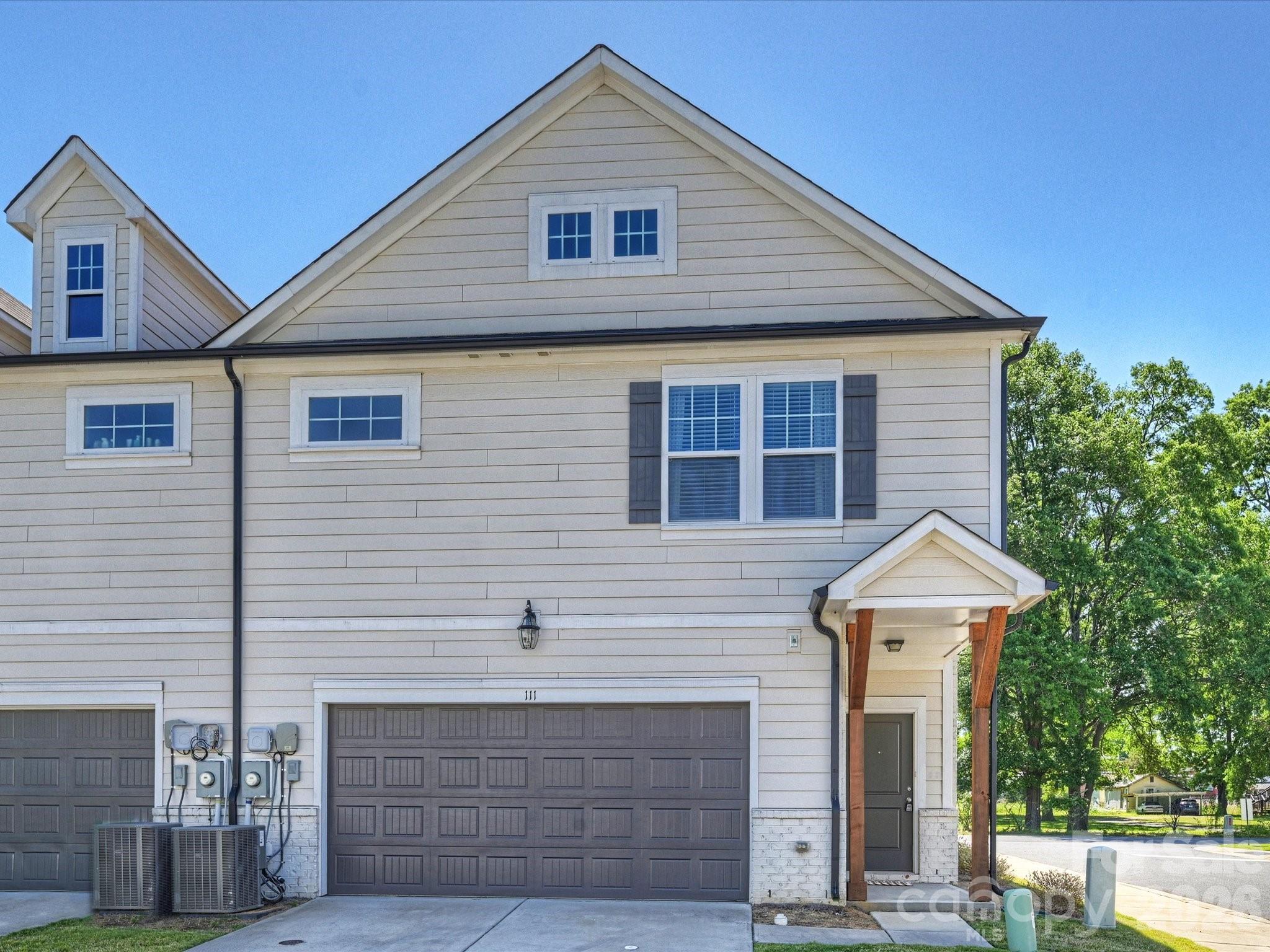 111 Cranford Drive — Pineville