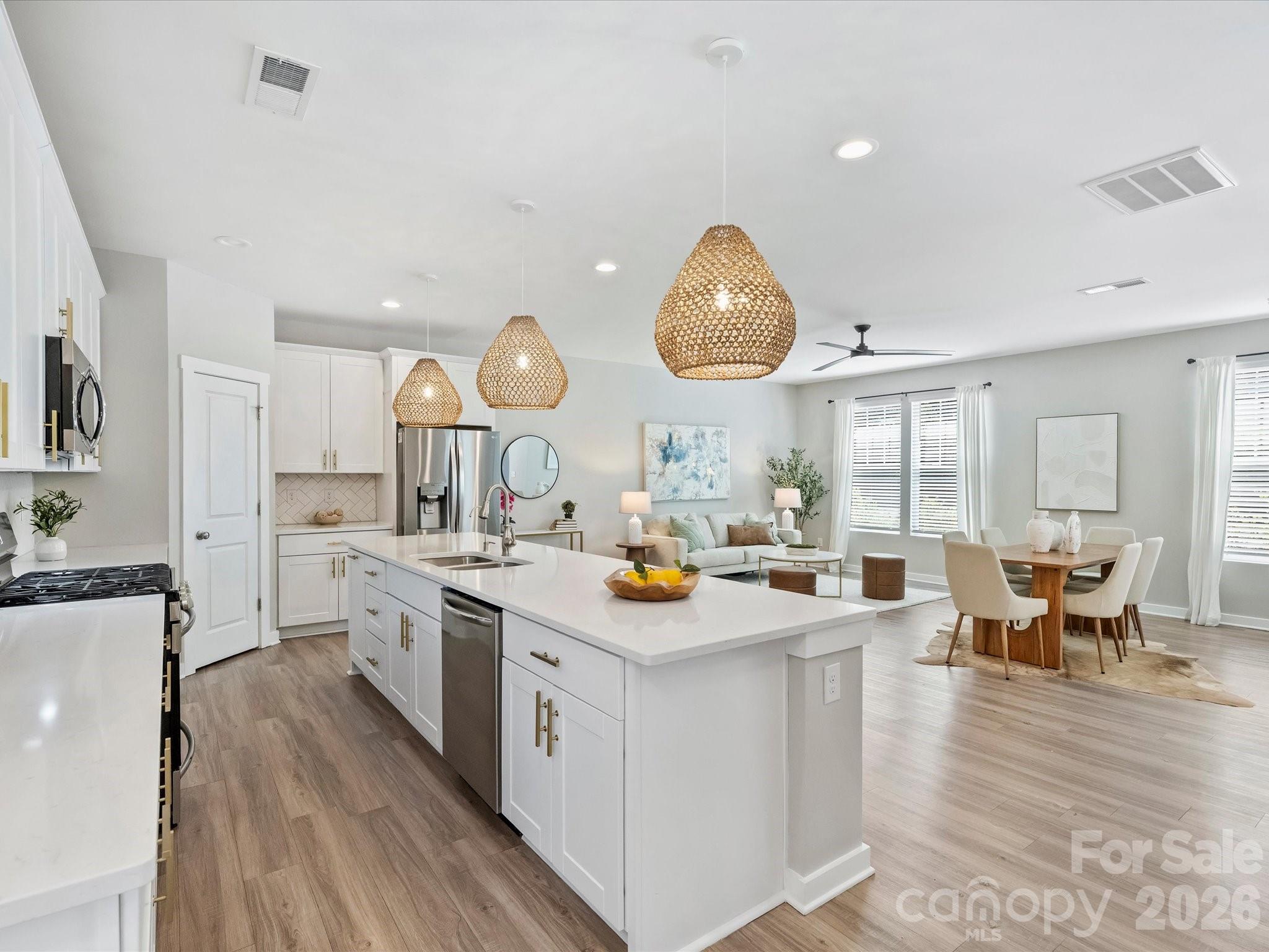 111 Cranford Drive — Pineville