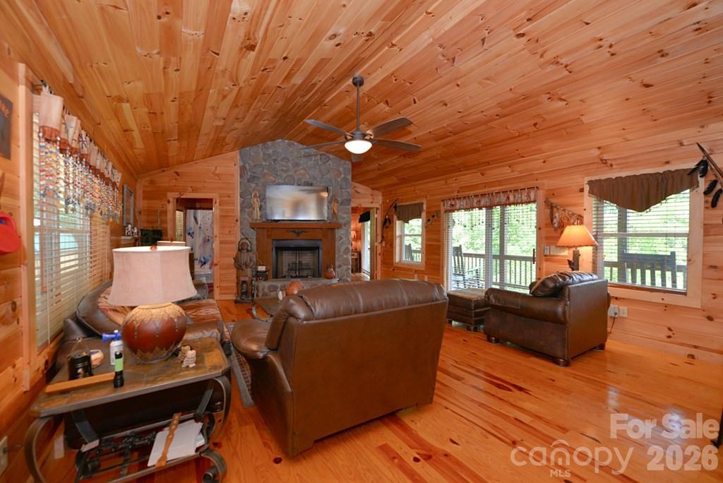 470 Bear Ridge Road — Tuckasegee