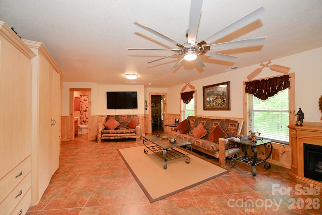 470 Bear Ridge Road — Tuckasegee