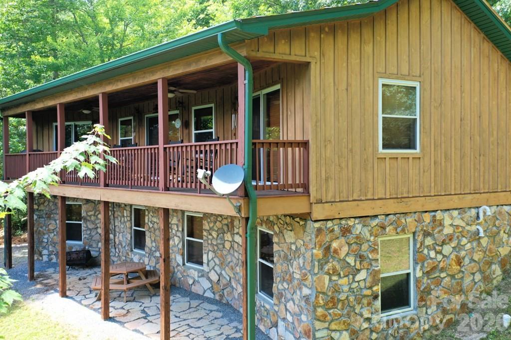 470 Bear Ridge Road — Tuckasegee