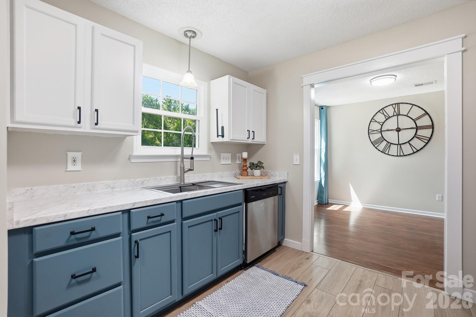 1264 Winding Path Road — Clover