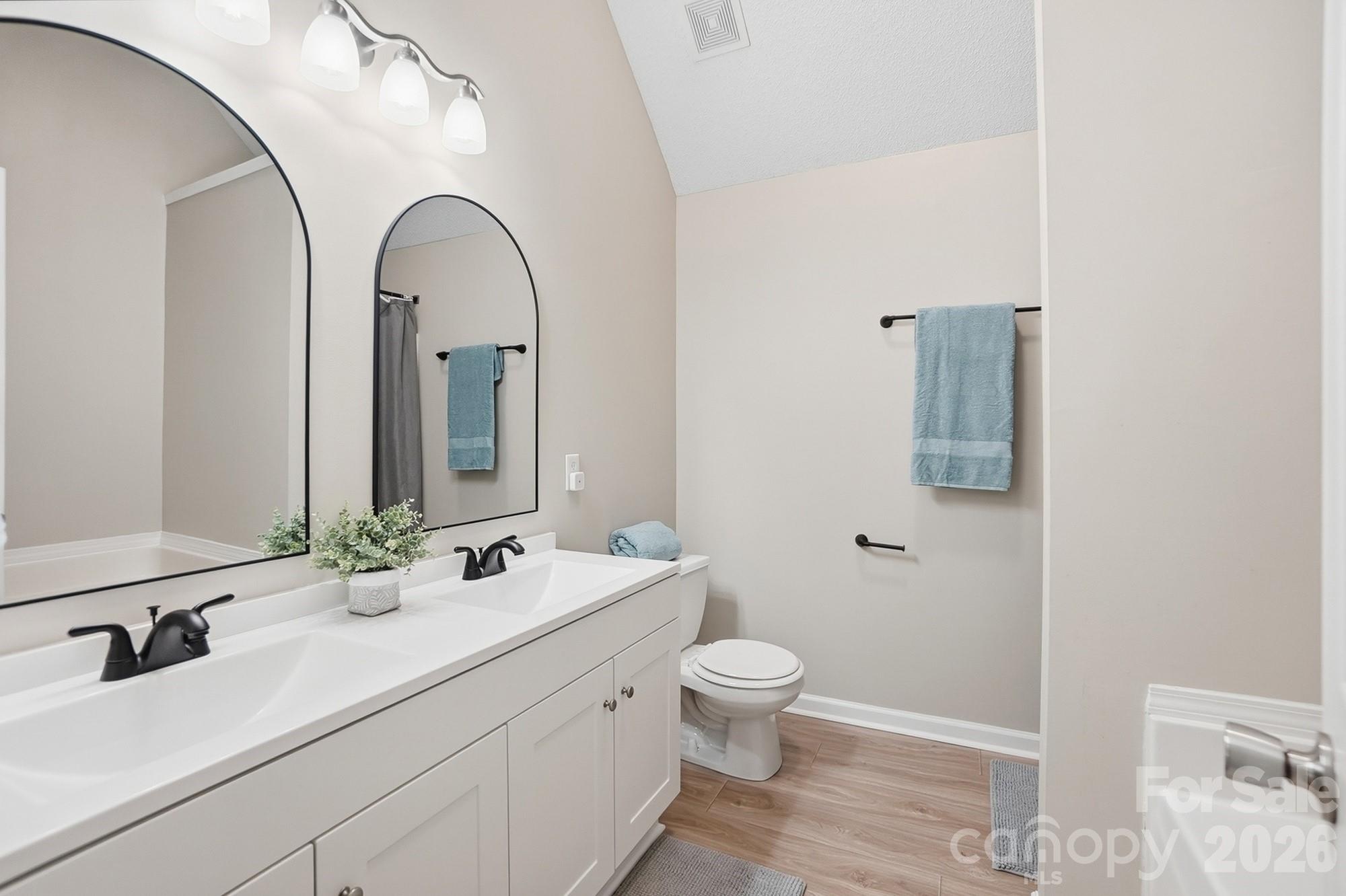 1264 Winding Path Road — Clover