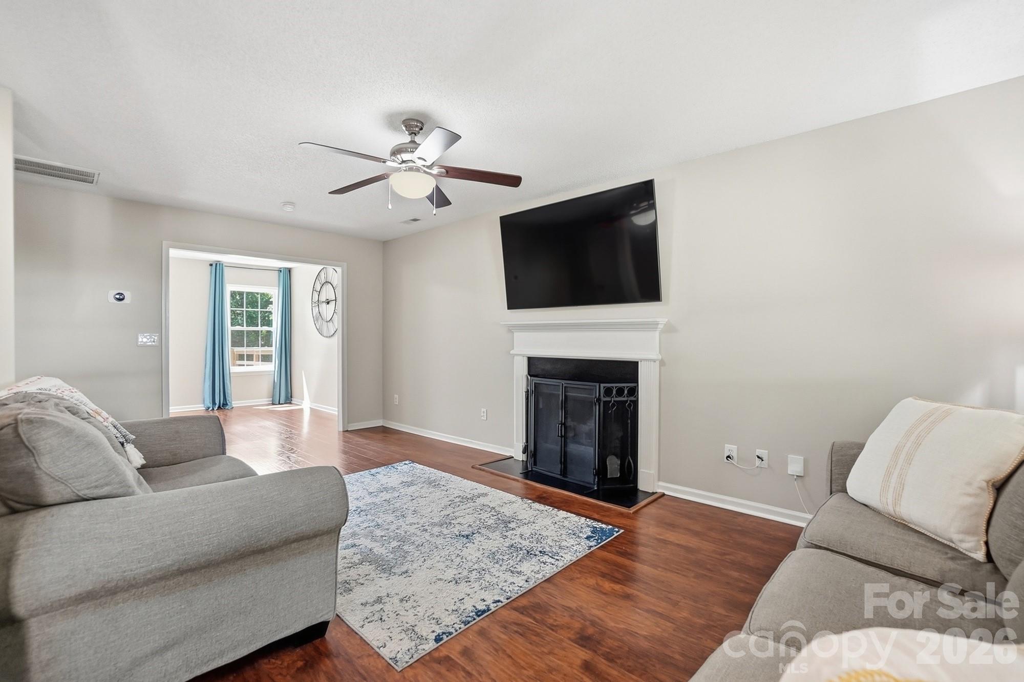 1264 Winding Path Road — Clover