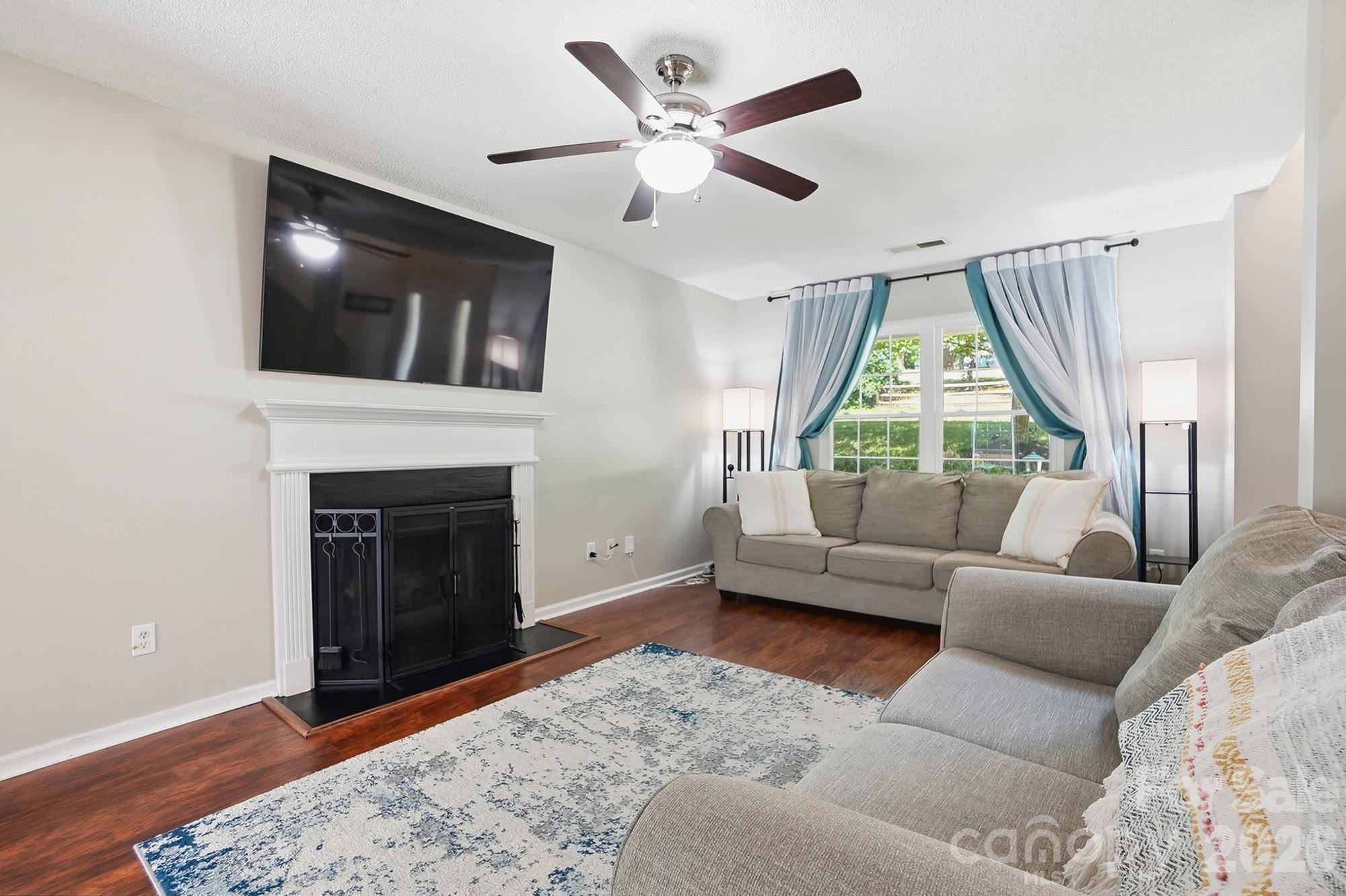 1264 Winding Path Road — Clover