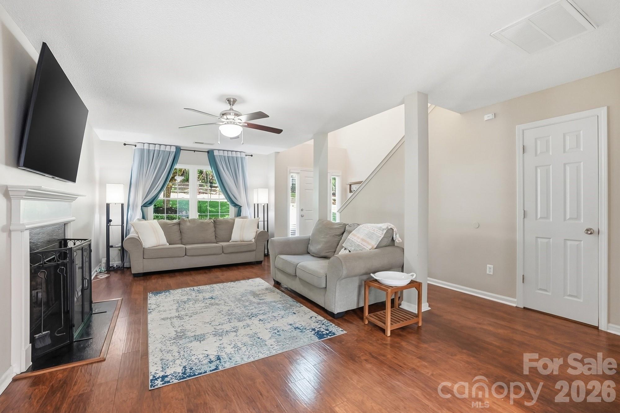 1264 Winding Path Road — Clover