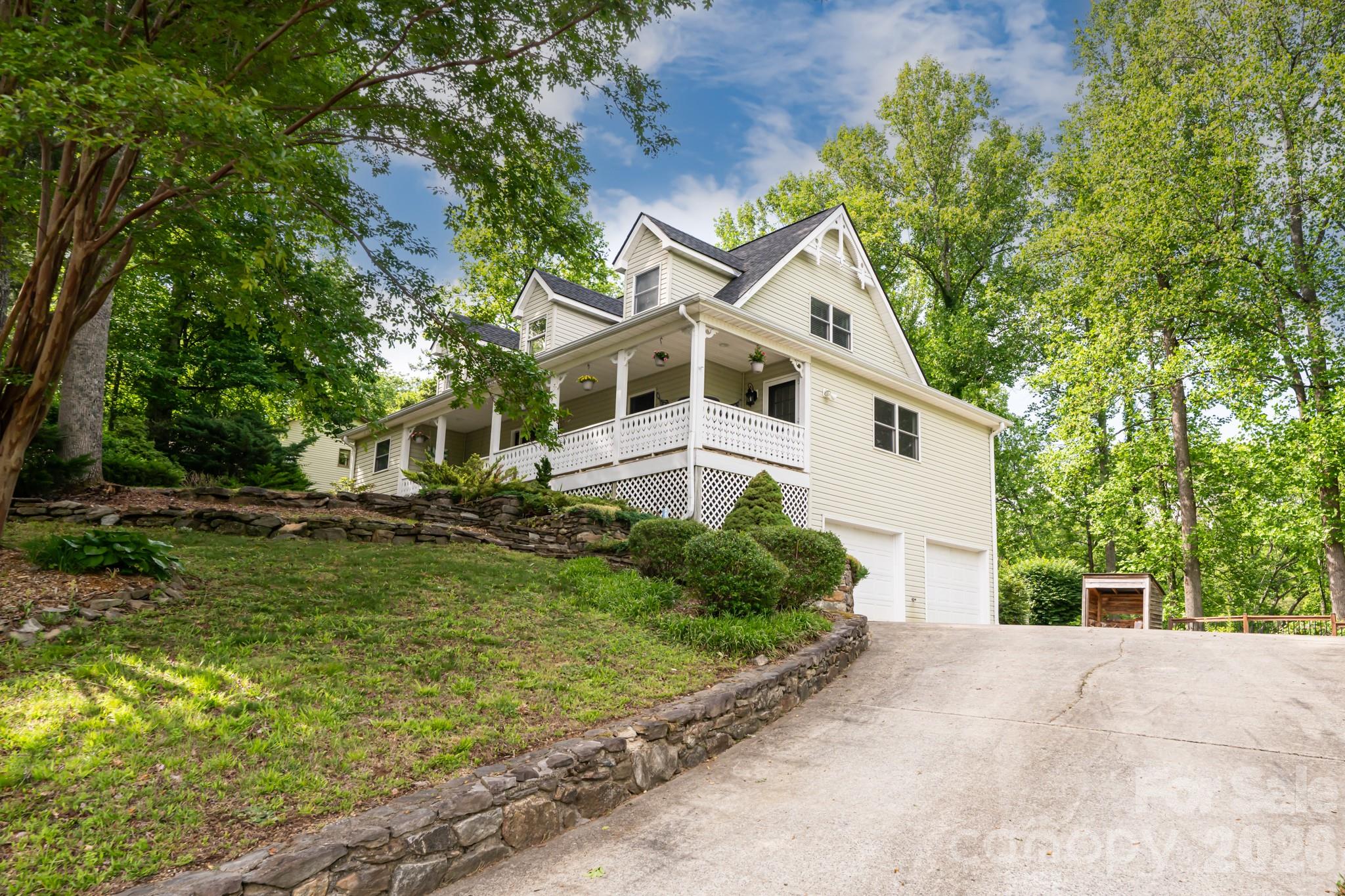 10 Terrapin Trail — Flat Rock