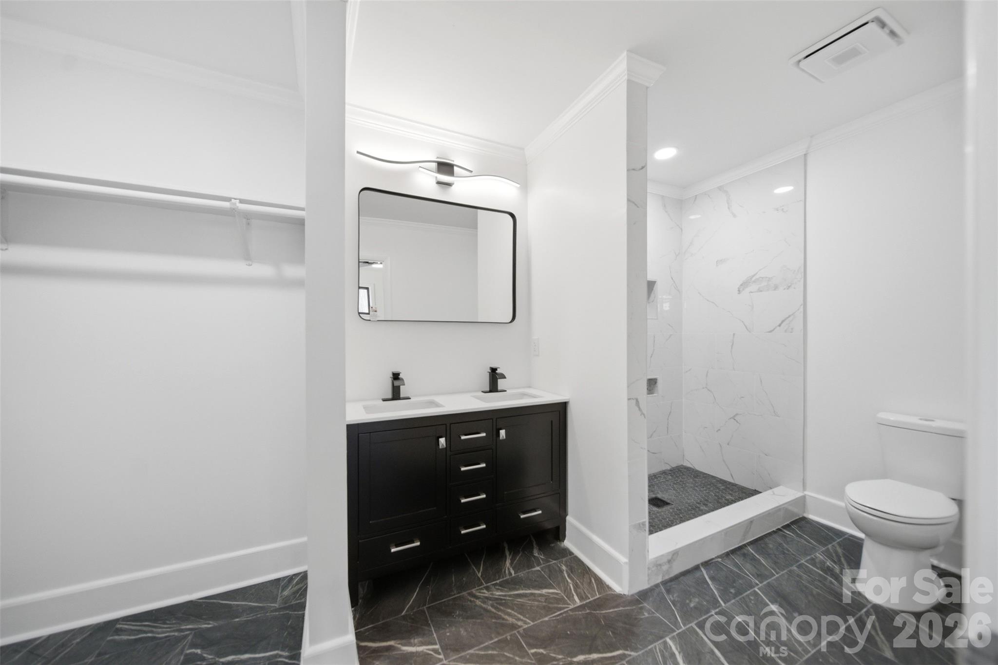 907 Amelia Street — Newberry