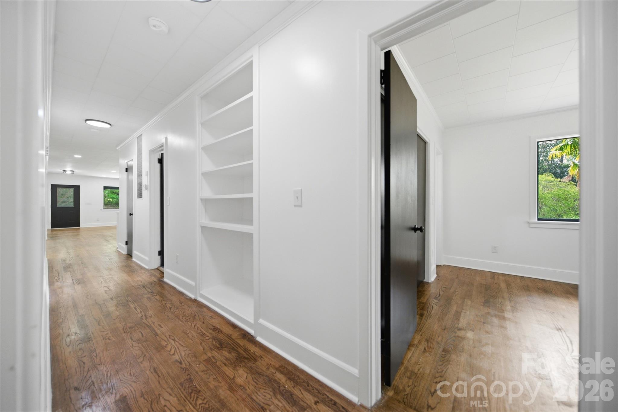907 Amelia Street — Newberry