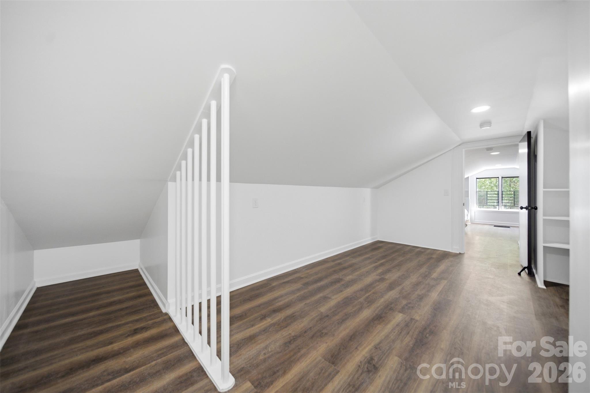 907 Amelia Street — Newberry