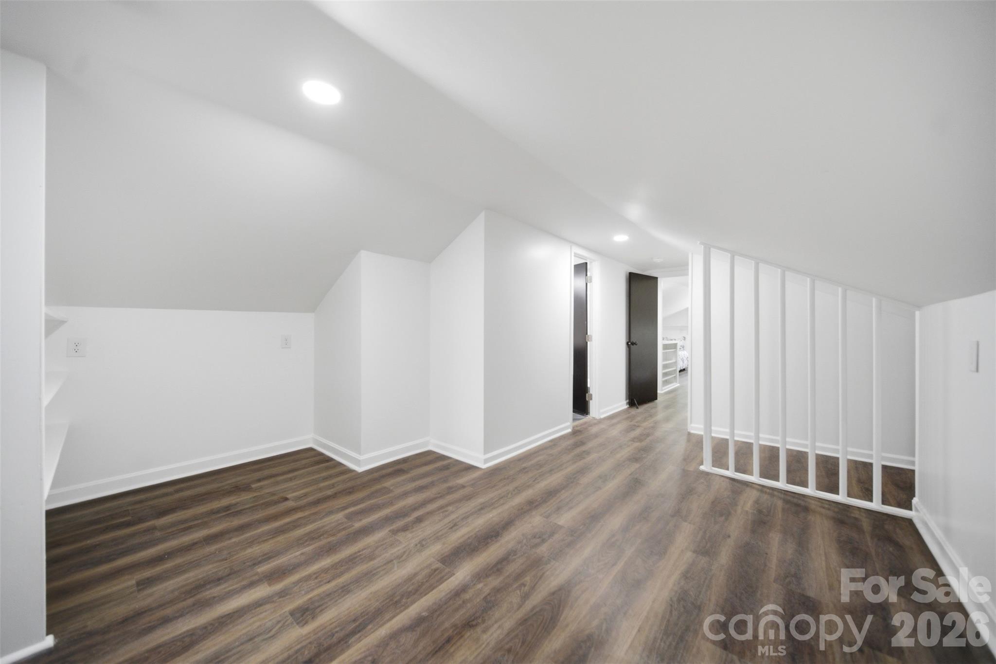 907 Amelia Street — Newberry