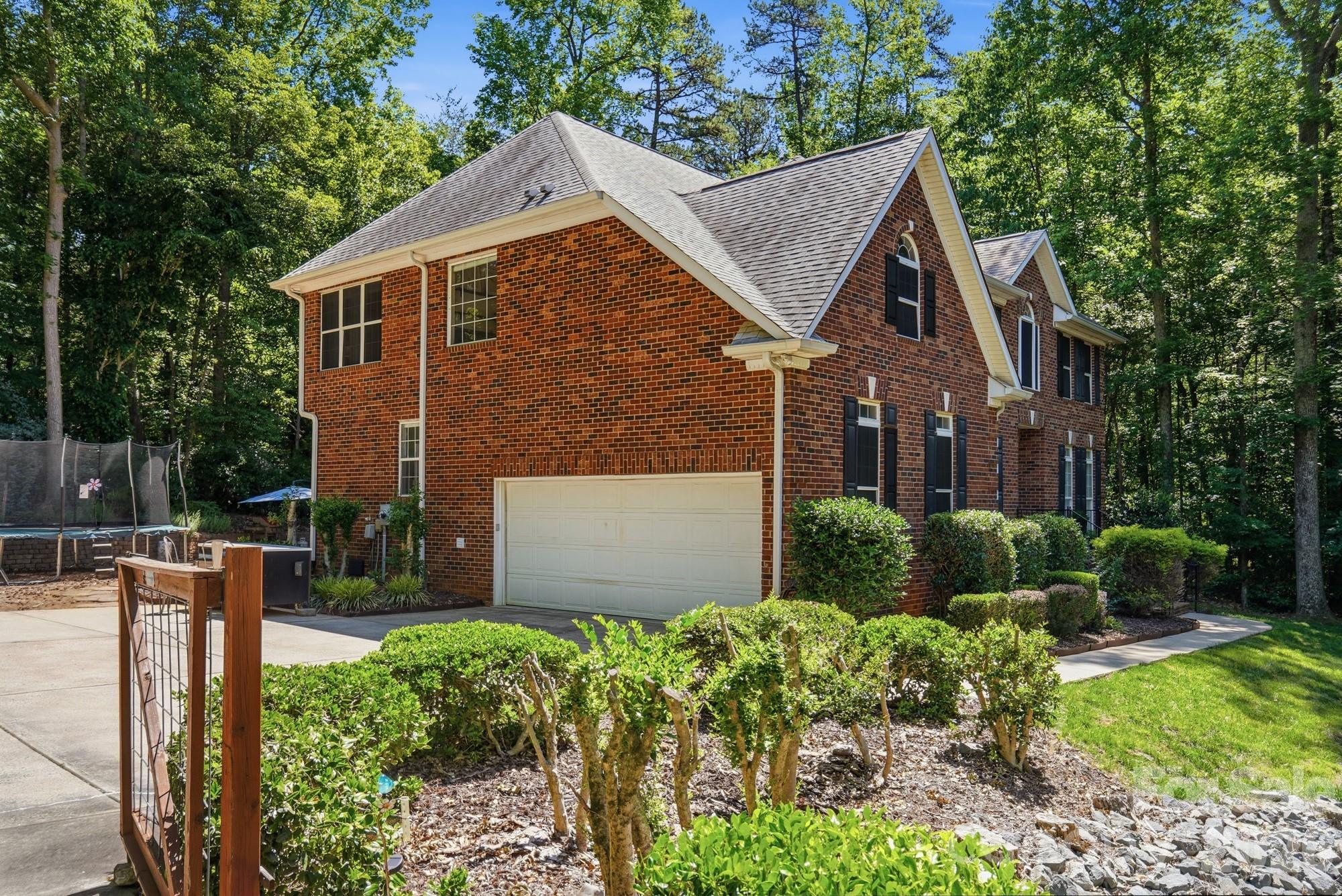 11915 Austin Court — Mint Hill
