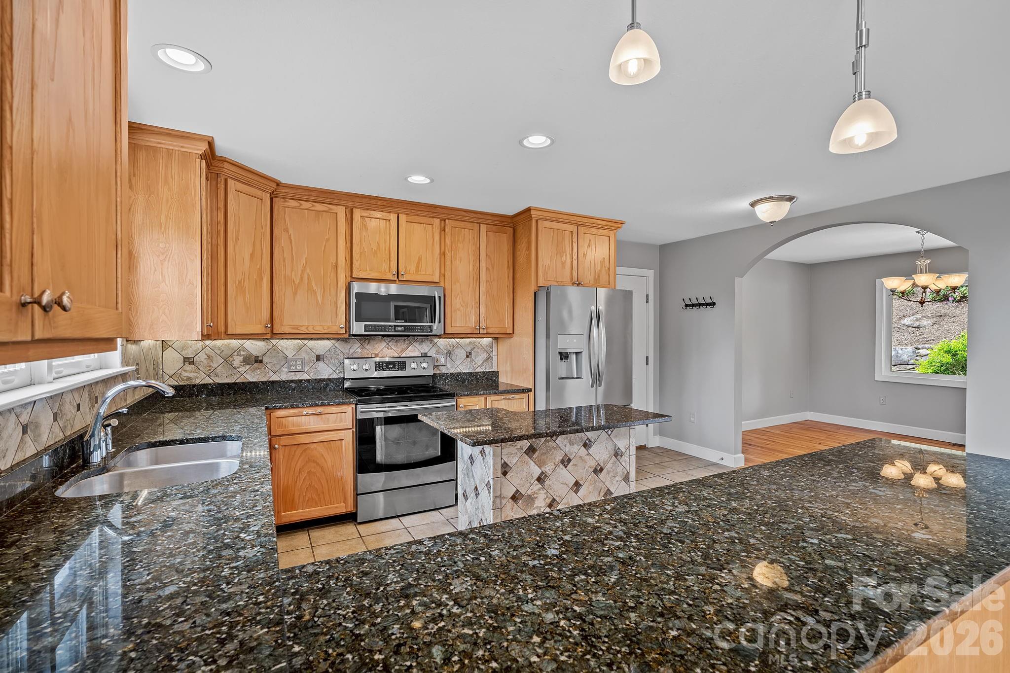 77 Paradise Ridge — Marshall