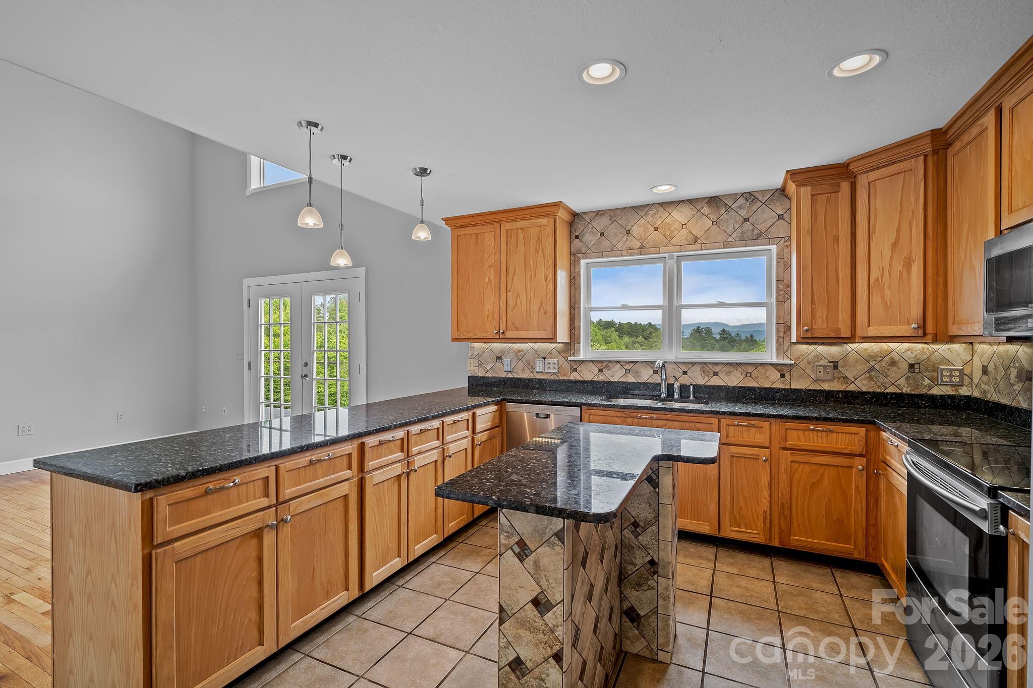 77 Paradise Ridge — Marshall