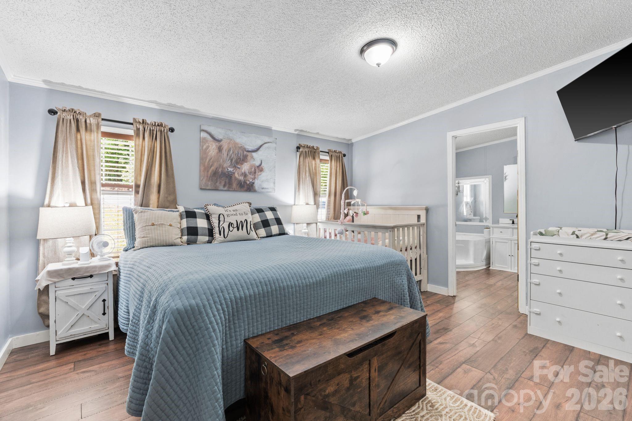 122 Fallswood Court — Hendersonville