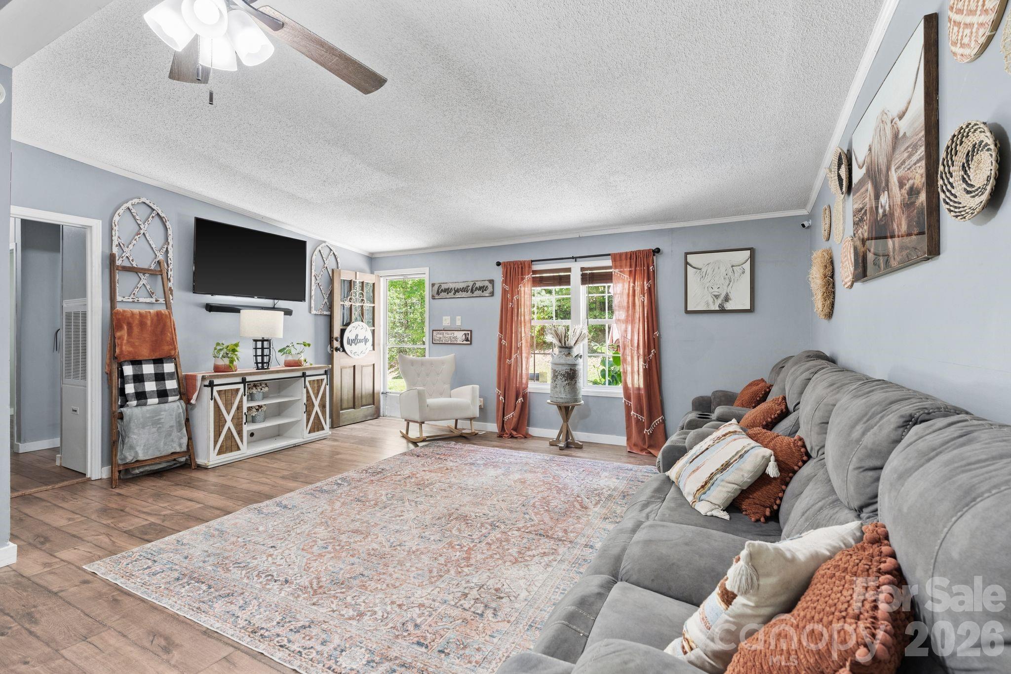 122 Fallswood Court — Hendersonville