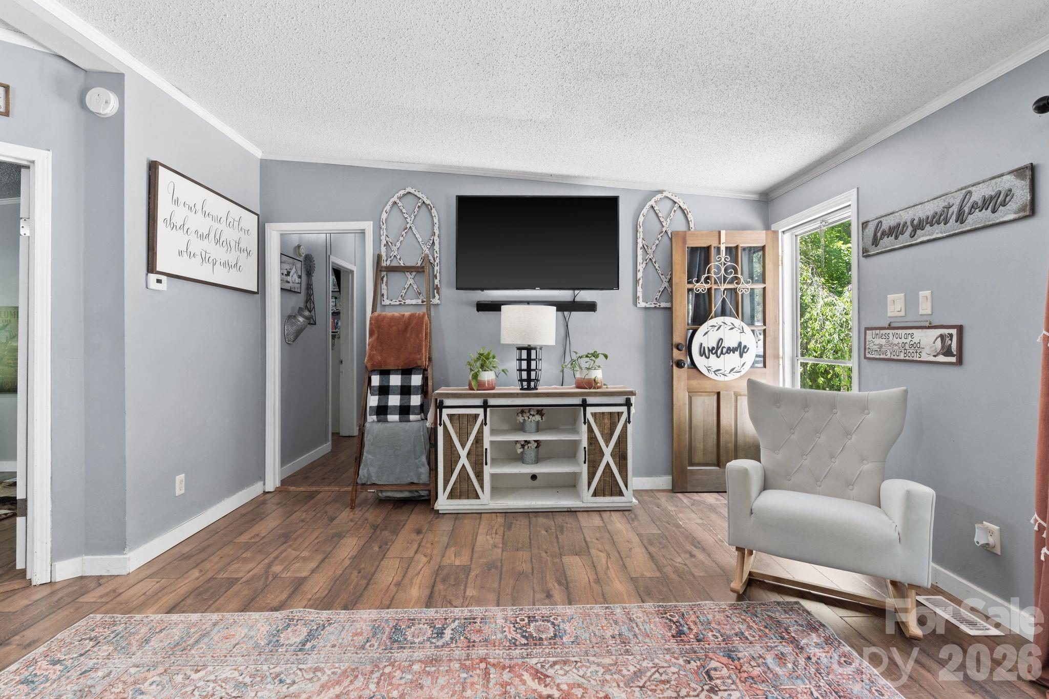 122 Fallswood Court — Hendersonville