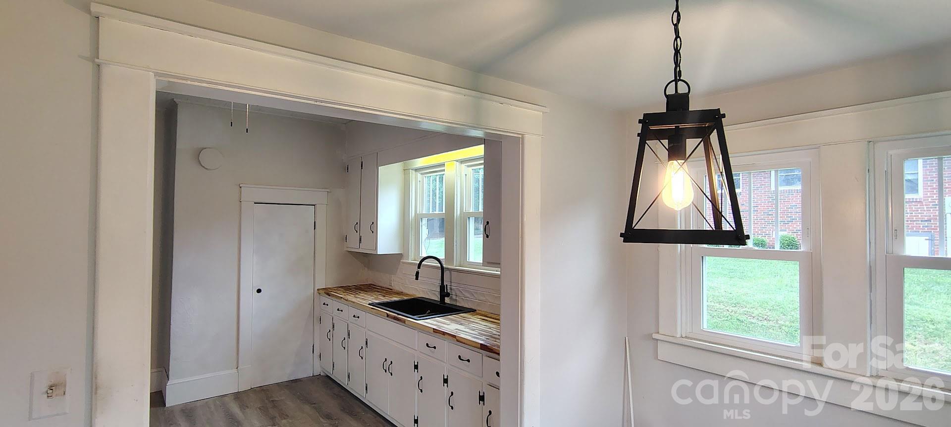 46 Falls Avenue — Granite Falls