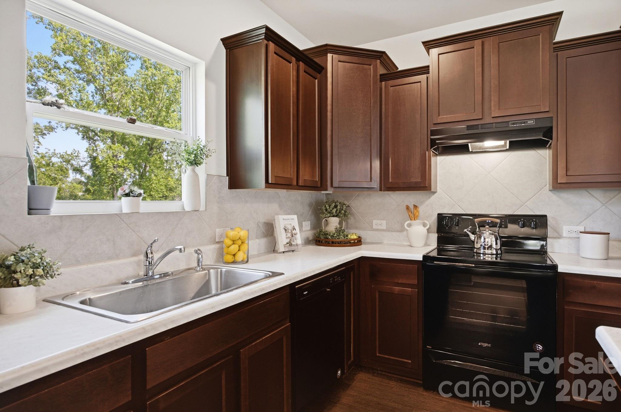 133 Parkmont Drive — Troutman