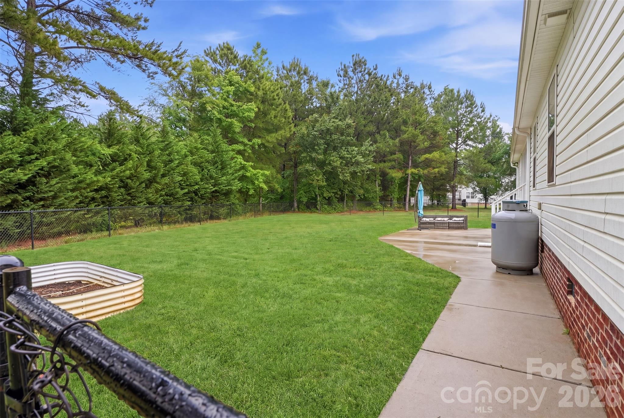 810 Tirzah Road — York