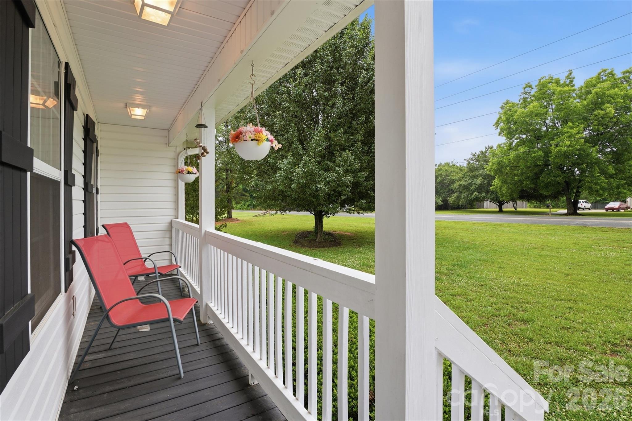 810 Tirzah Road — York
