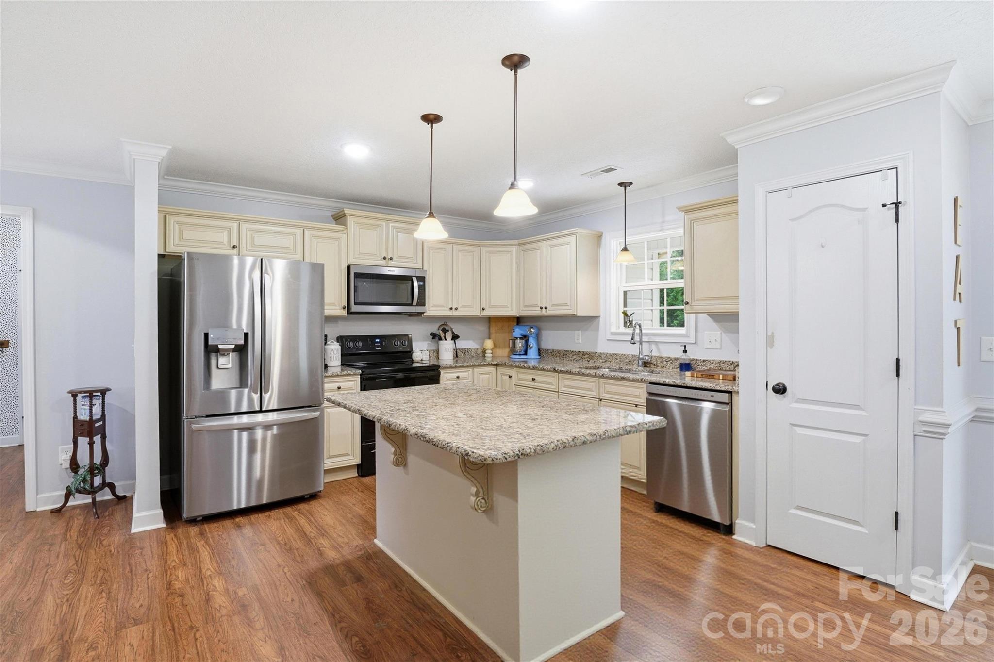 810 Tirzah Road — York