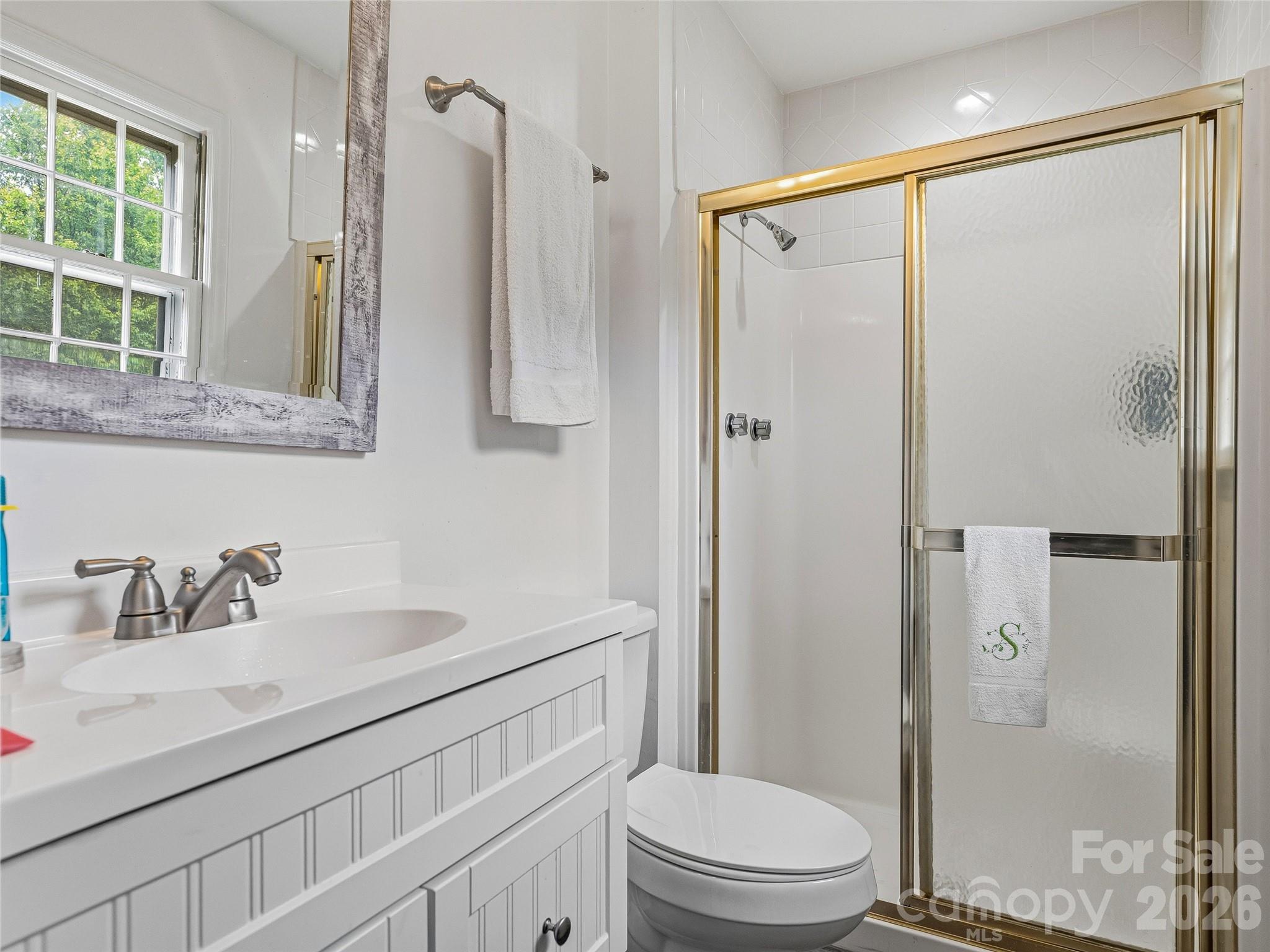 208 Applecross Lane — Hendersonville