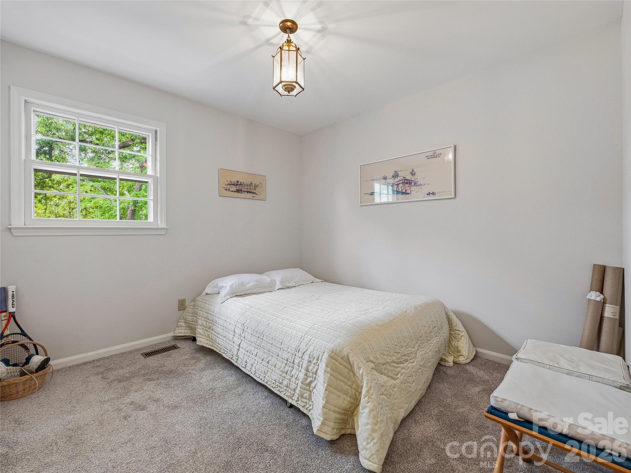 208 Applecross Lane — Hendersonville
