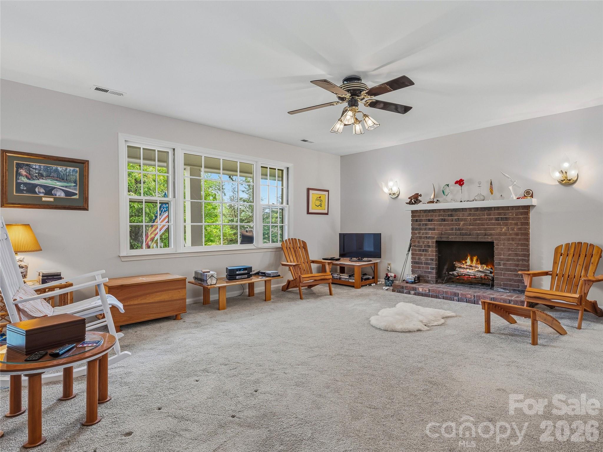 208 Applecross Lane — Hendersonville