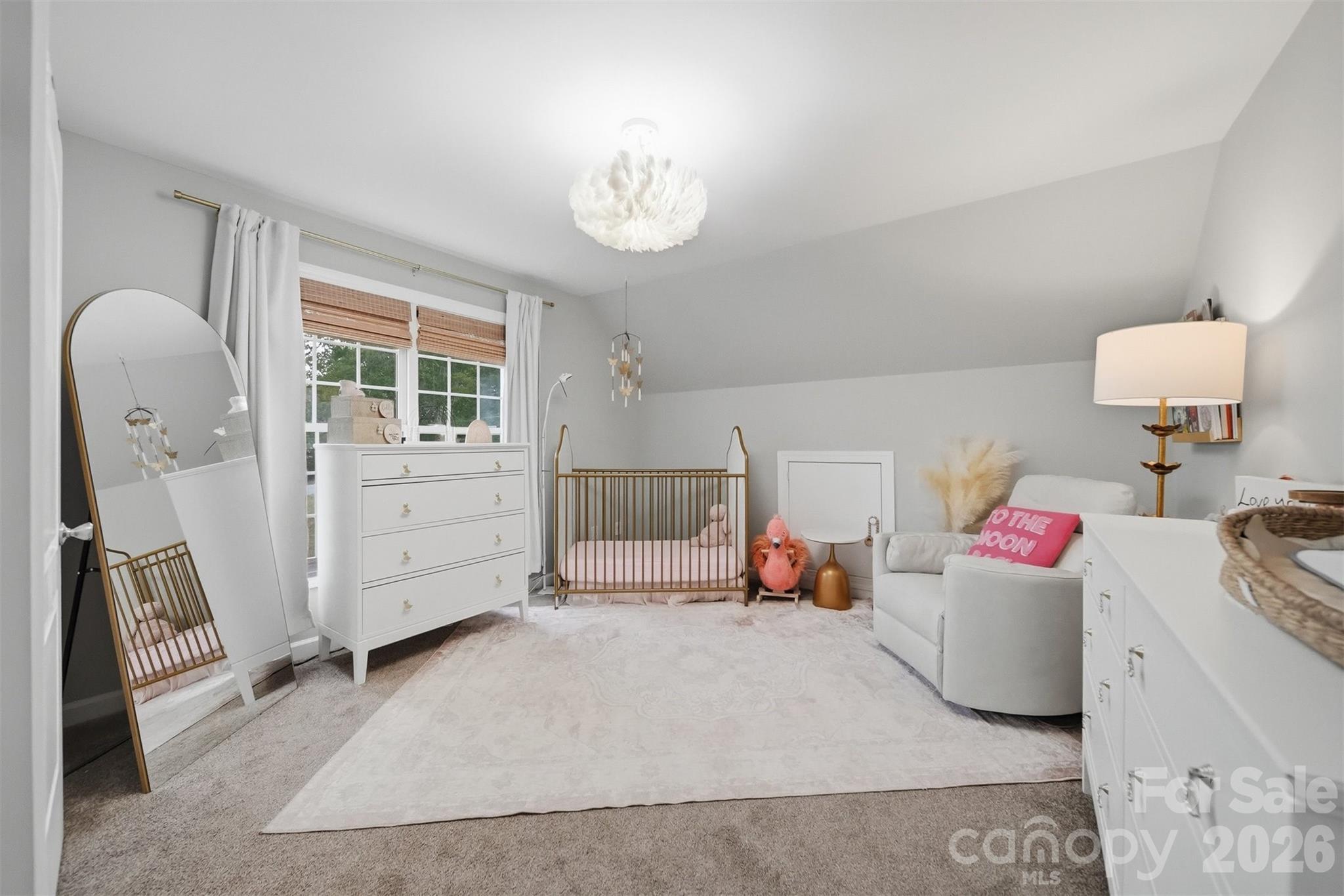 909 36th Avenue NW — Hickory