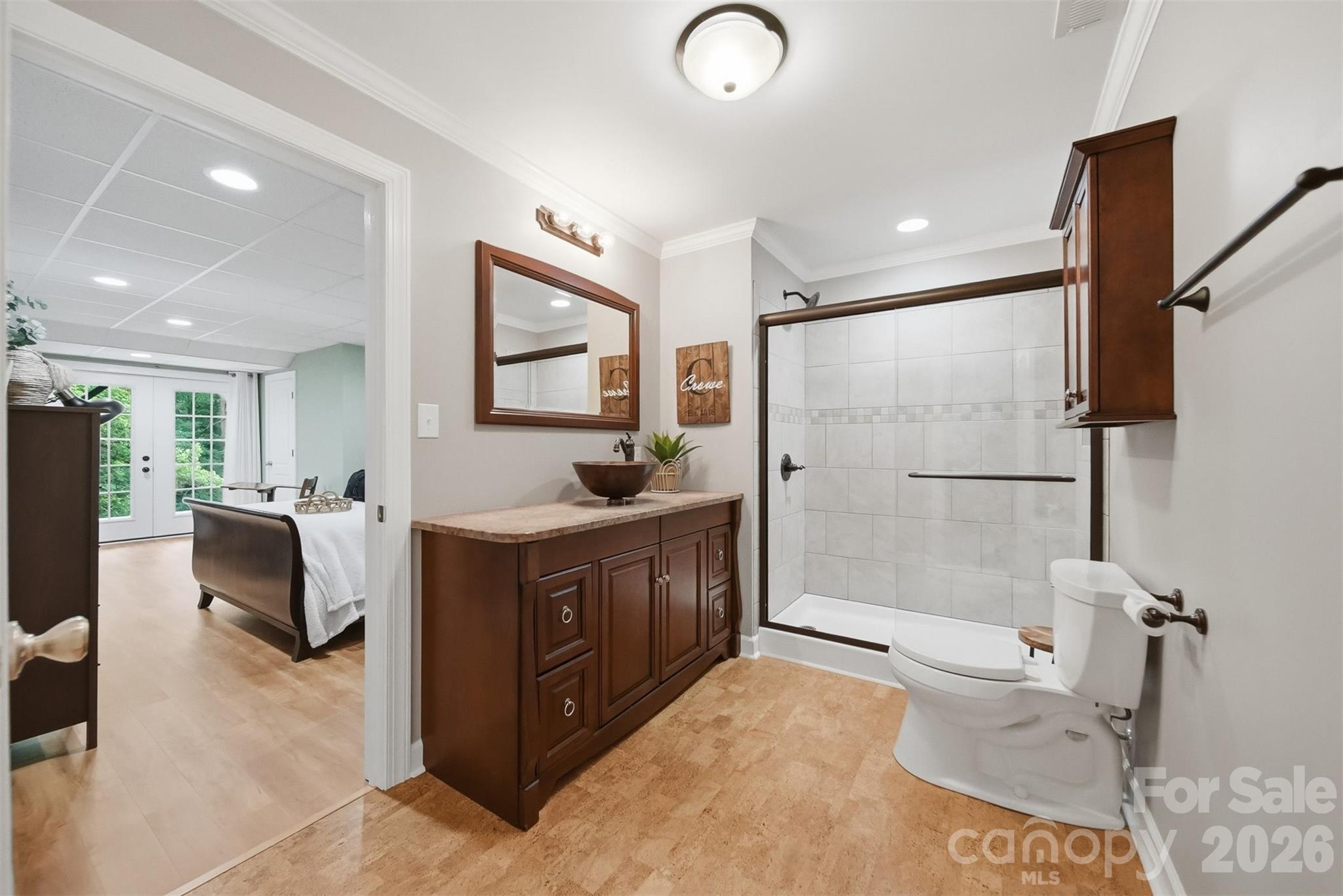 909 36th Avenue NW — Hickory