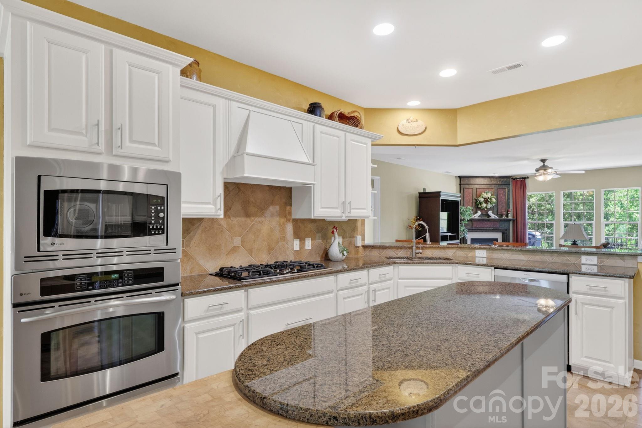9242 Whistling Straits Drive — Fort Mill