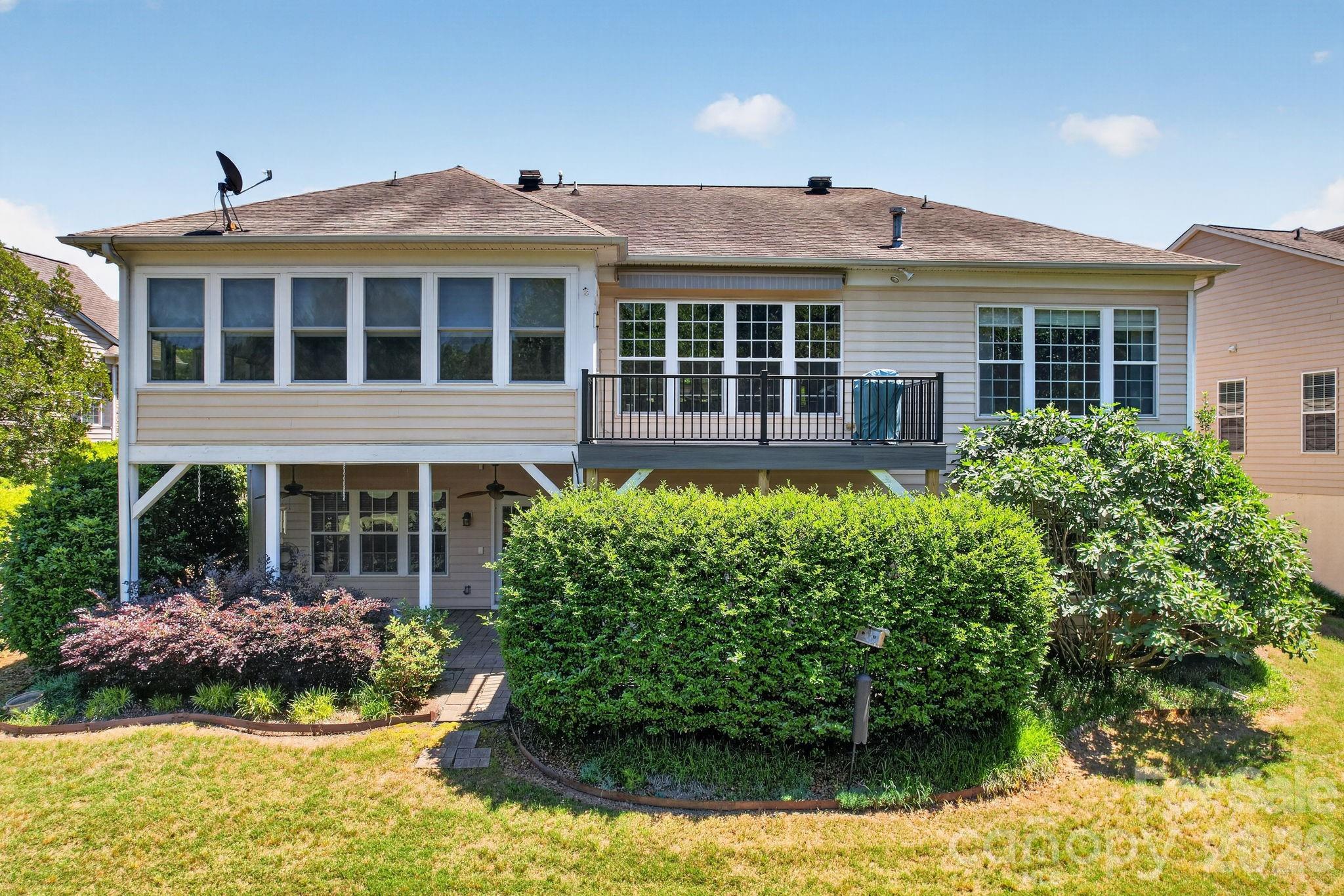 9242 Whistling Straits Drive — Fort Mill