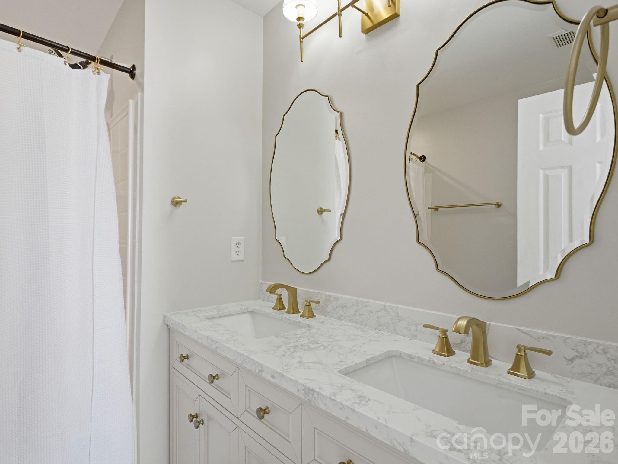 790 Rock Lake Glen — Fort Mill