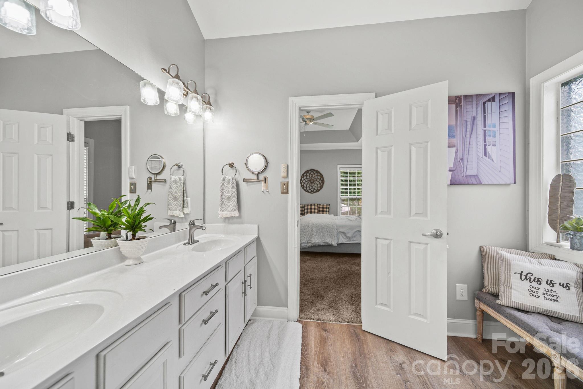 2820 Monterrey Lane #103 — Monroe