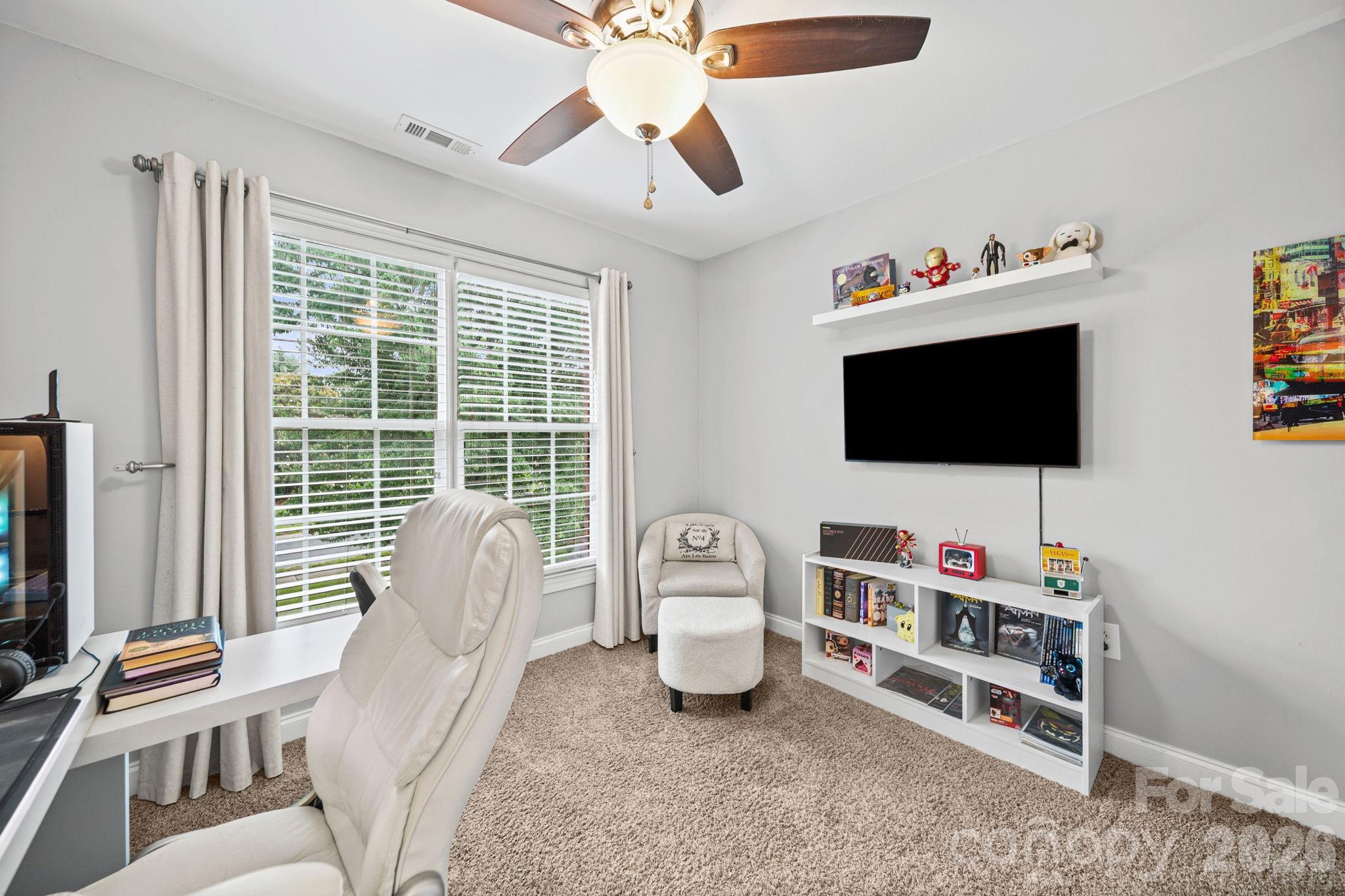 2820 Monterrey Lane #103 — Monroe