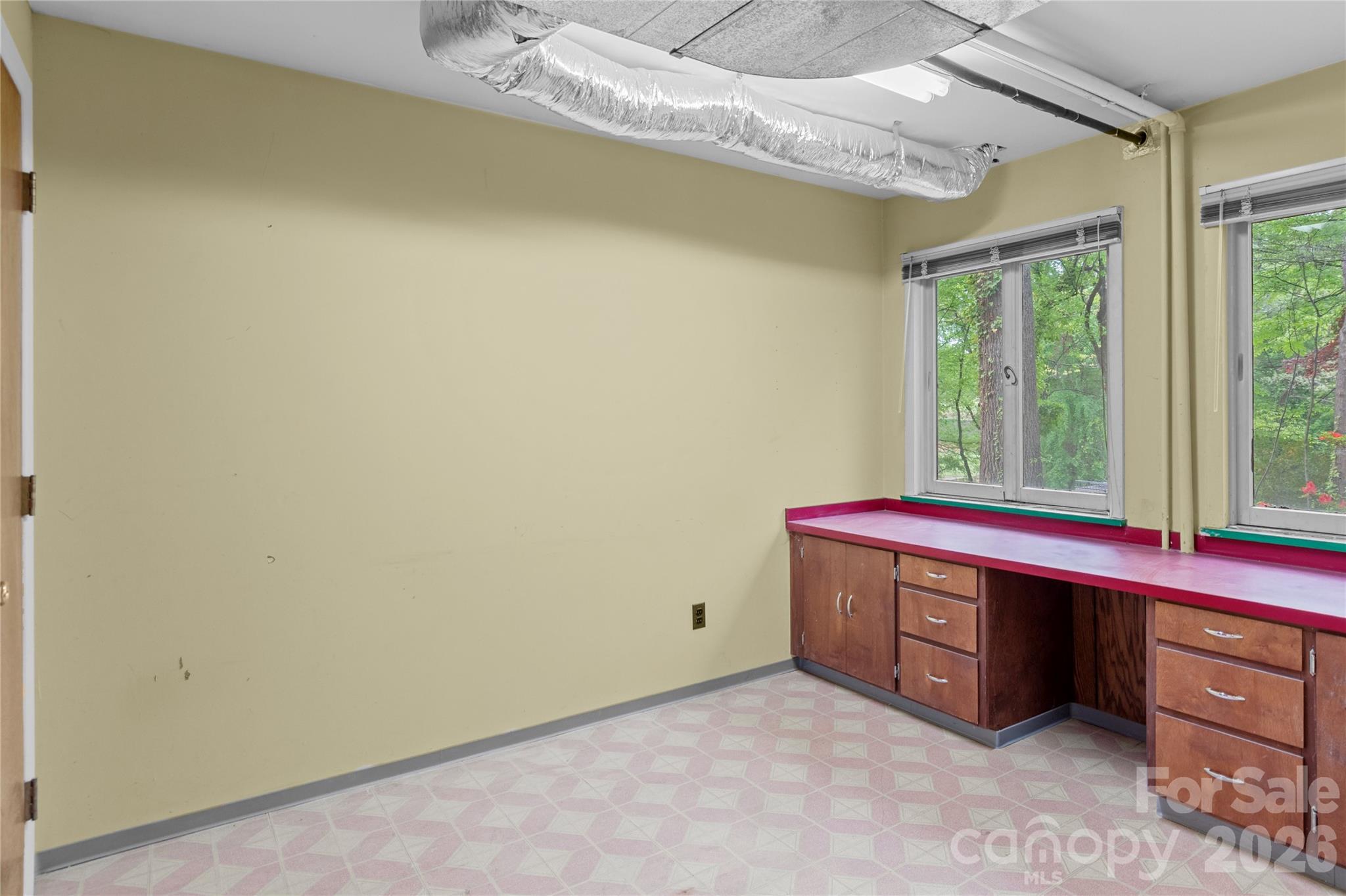 2051 Royall Drive — Winston Salem