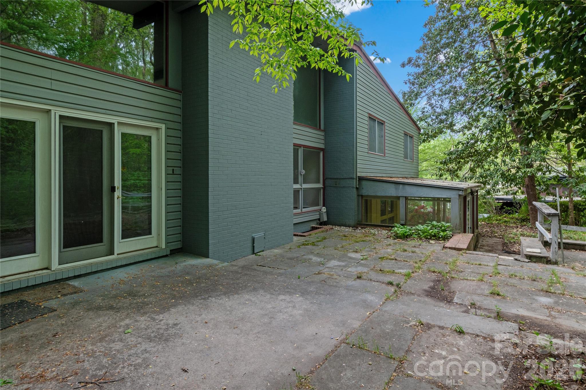 2051 Royall Drive — Winston Salem